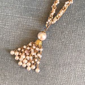 Vintage faux pearl and gold necklace